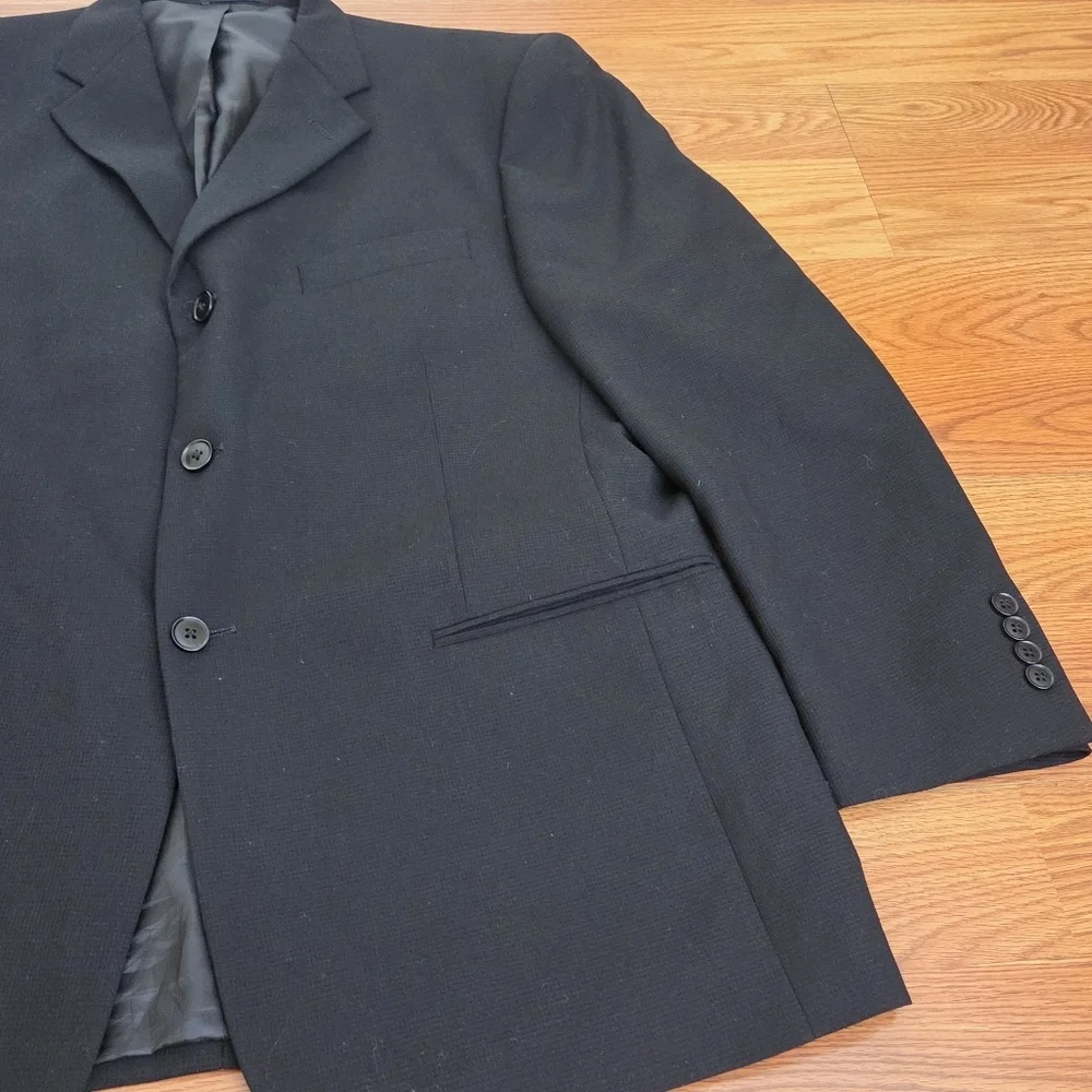 Claiborne 42 S 100% Wool Blend Blazer Sport Coat Jacket Black Three Button Mint